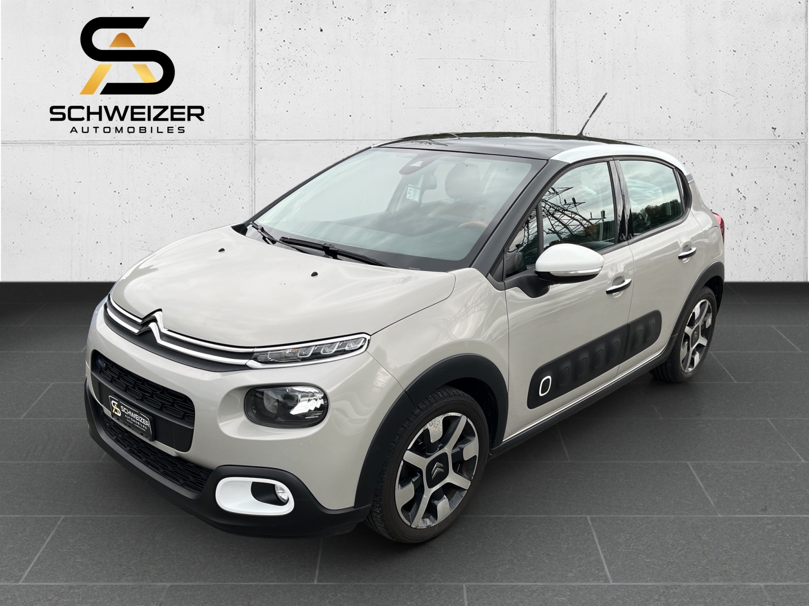 CITROEN C3 1.2i PureTech Shine-image-0