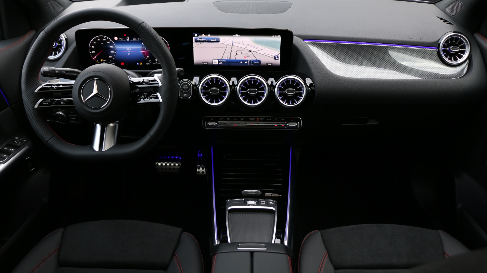 MERCEDES-BENZ GLA 220d 4Matic 8G-DCT-image-4