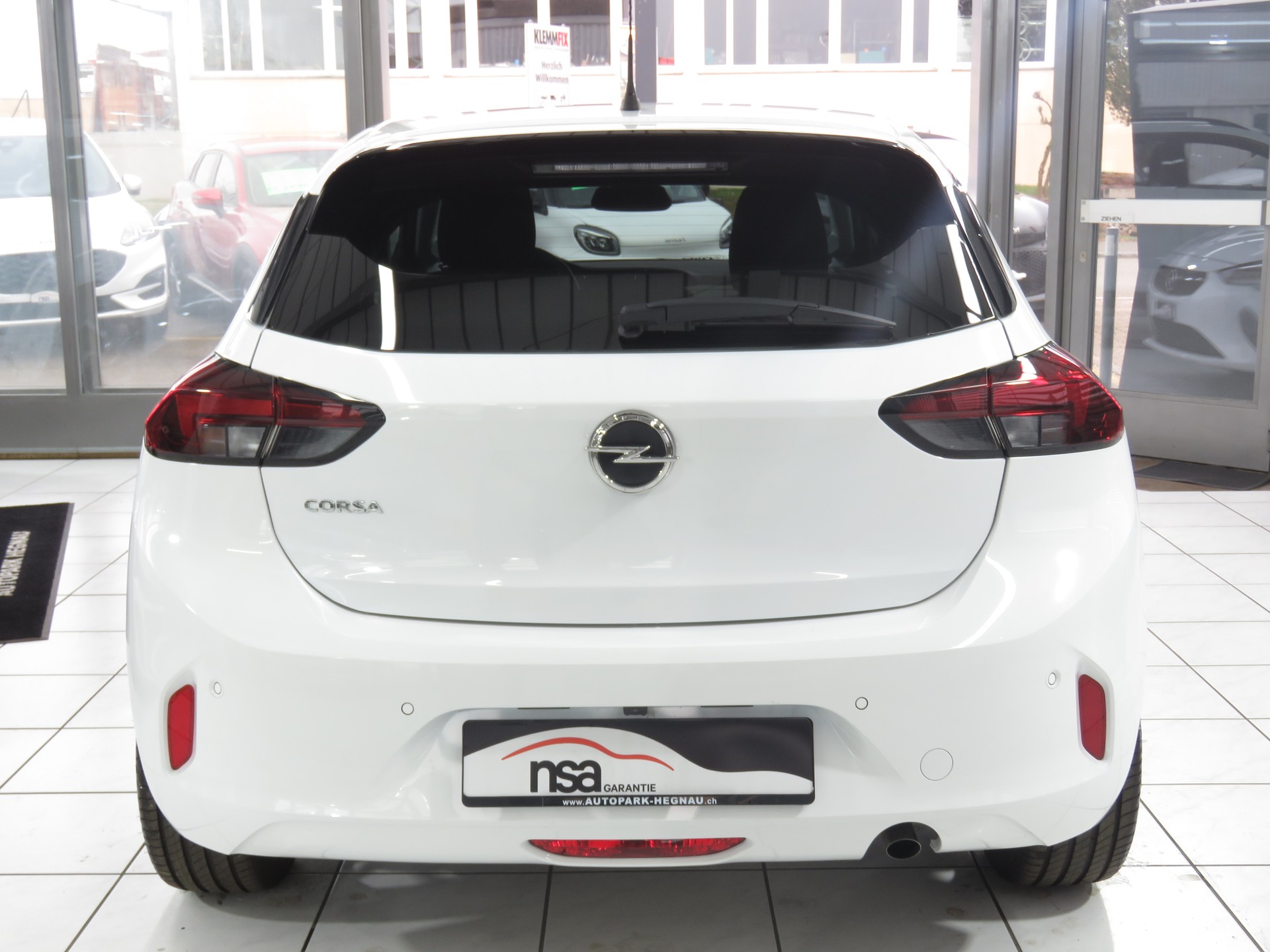 OPEL Corsa 1.2 TP Edition Automat-image-4