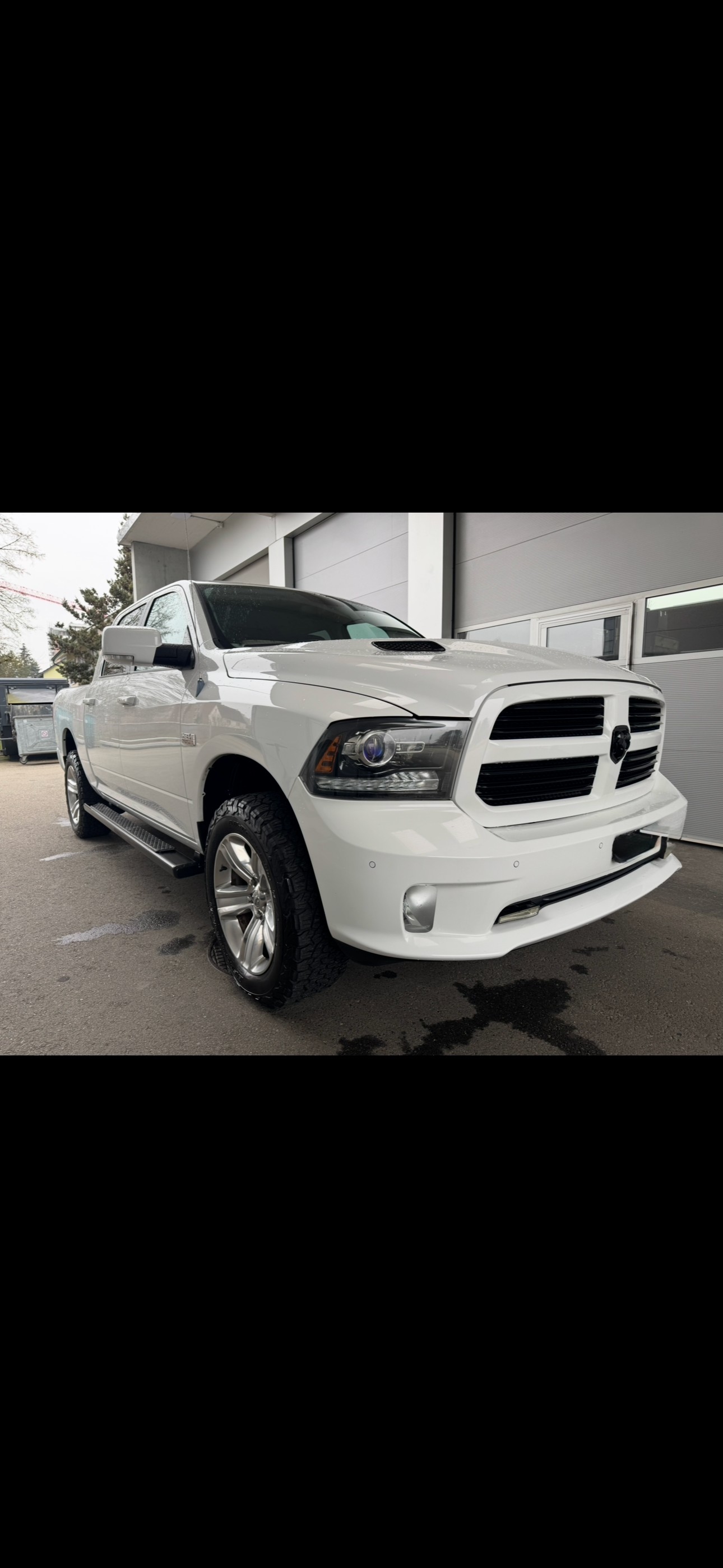 DODGE Ram-image-0