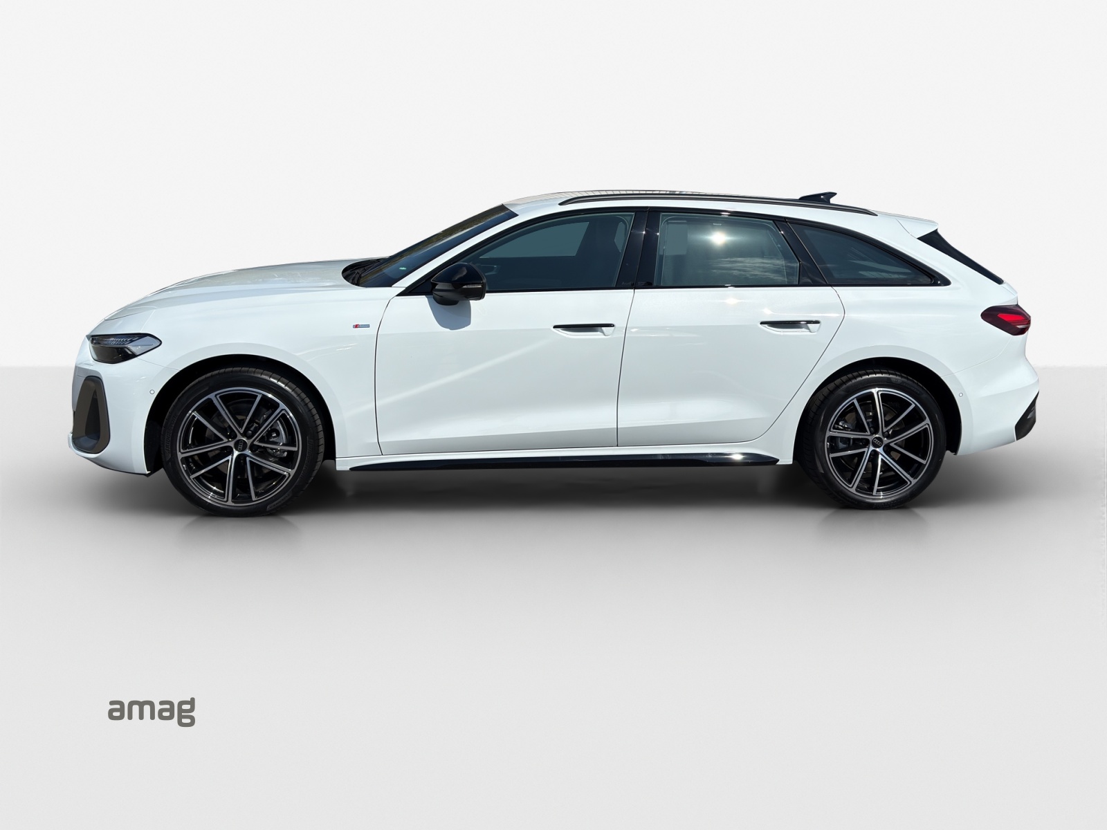 AUDI A5 Avant TDI quattro 150 kW Attraction S tronic-image-1