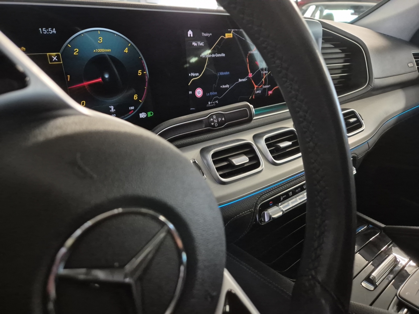 MERCEDES-BENZ GLE Coupé 350d-image-10