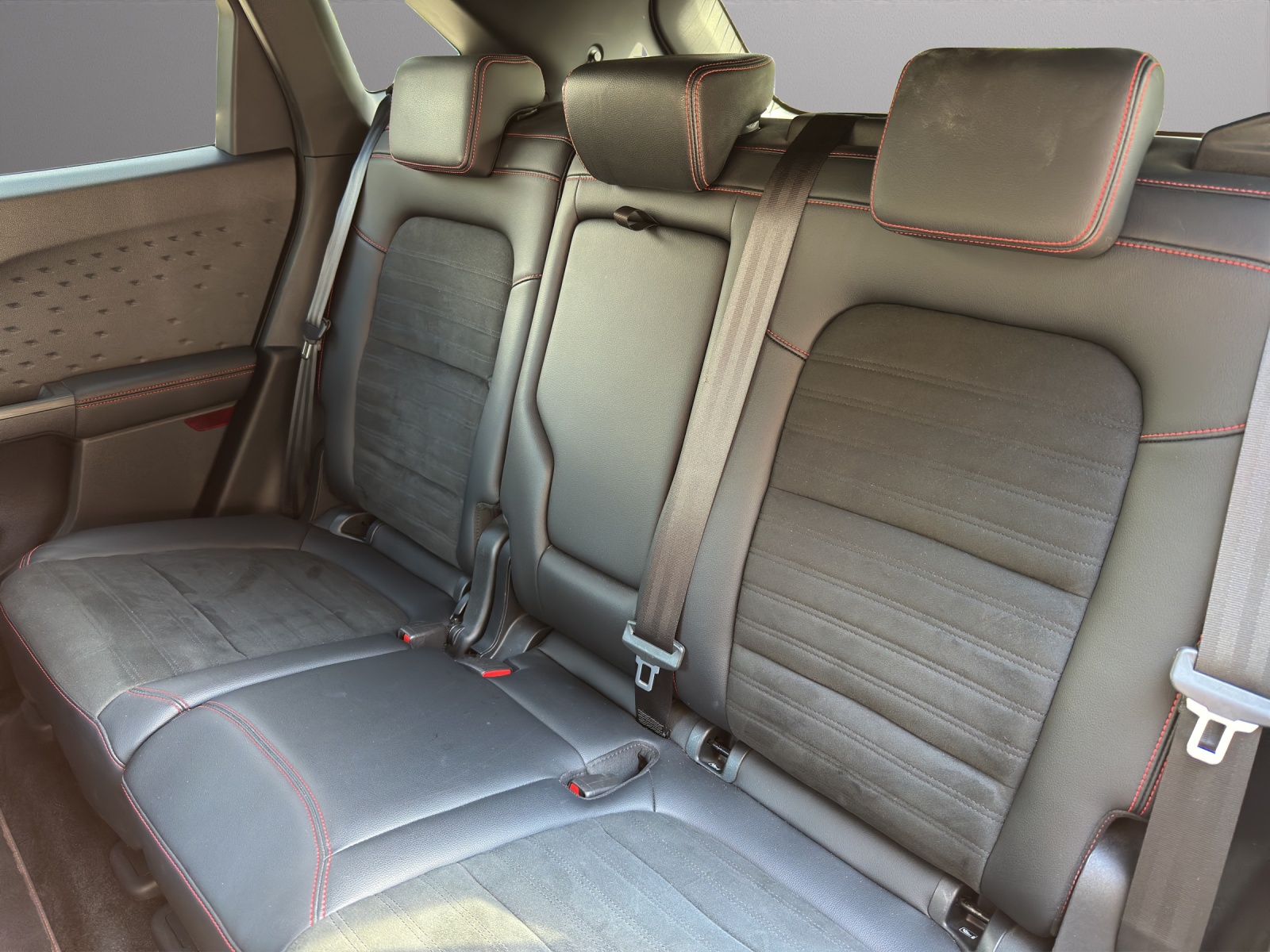 FORD Kuga 2.5 Plug-in Hybrid ST-Line X-image-7