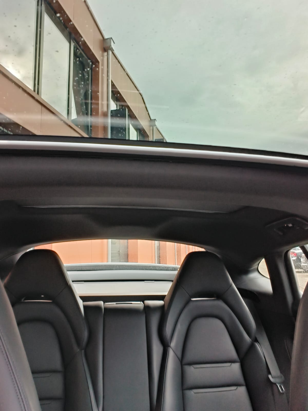 PORSCHE Panamera 4 E-Hybrid PDK-image-6