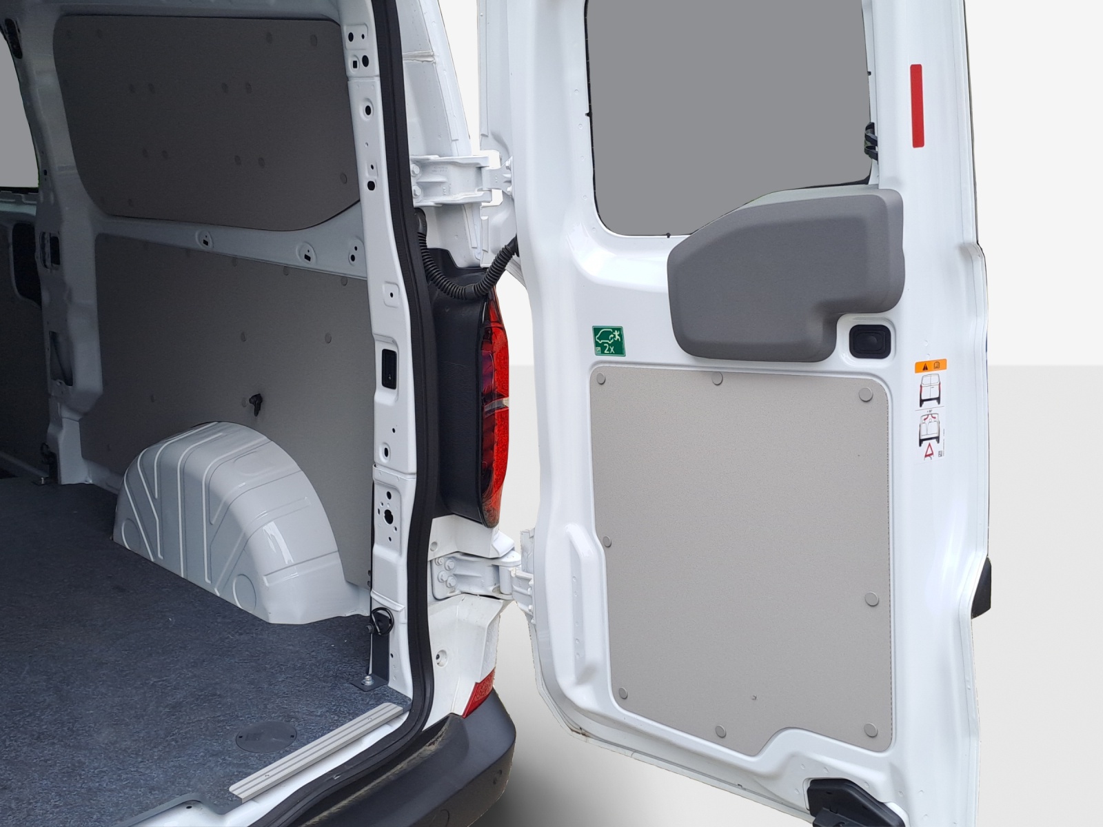 VW e-Transporter 70 kWh Lang-image-12