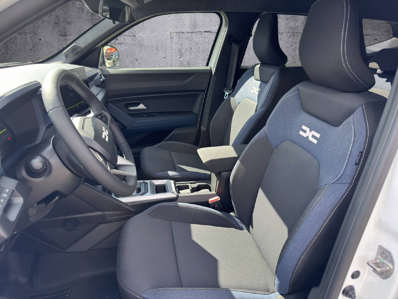DACIA Duster 1.6 Hybrid Journey 140-image-4