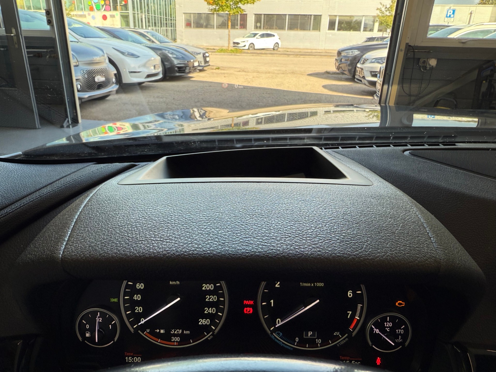 BMW 650i Cabrio /full options / service à jours BMW CH🇨🇭-image-13