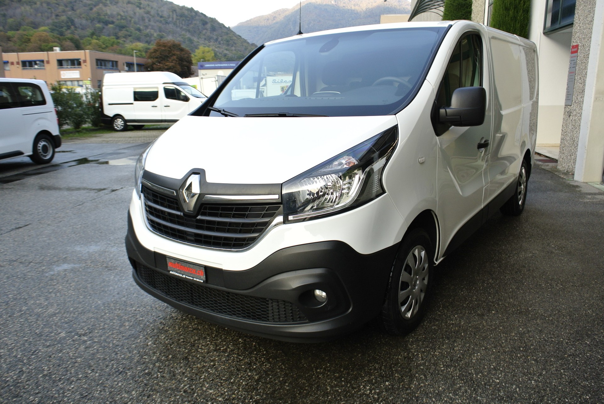 RENAULT Trafic 2.0 Energy dCi 120 3.0t Business L1H1