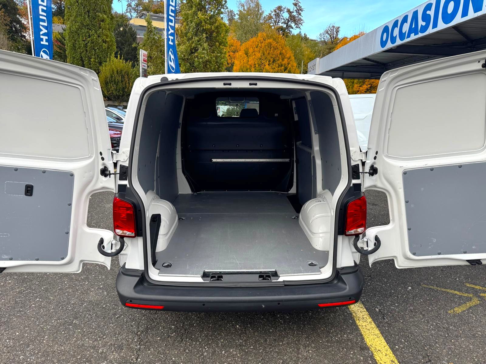 VW T6.1 2.0 TDI-image-15