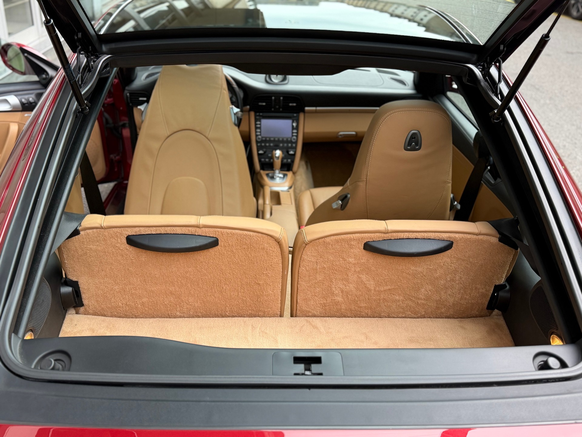 PORSCHE 911 Targa 4S PDK-image-8