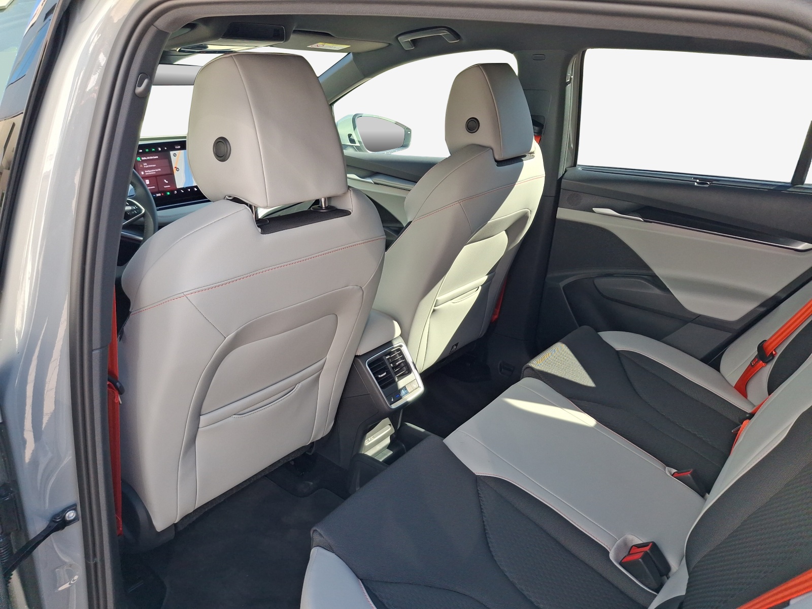 SKODA Elroq 85-image-13