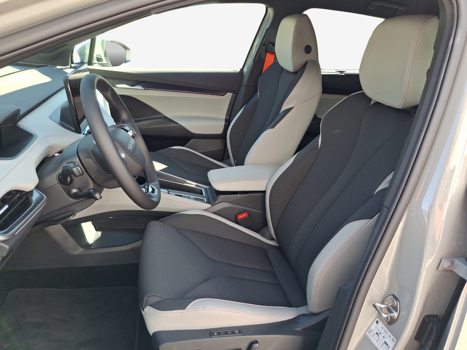 SKODA Elroq 85-image-7