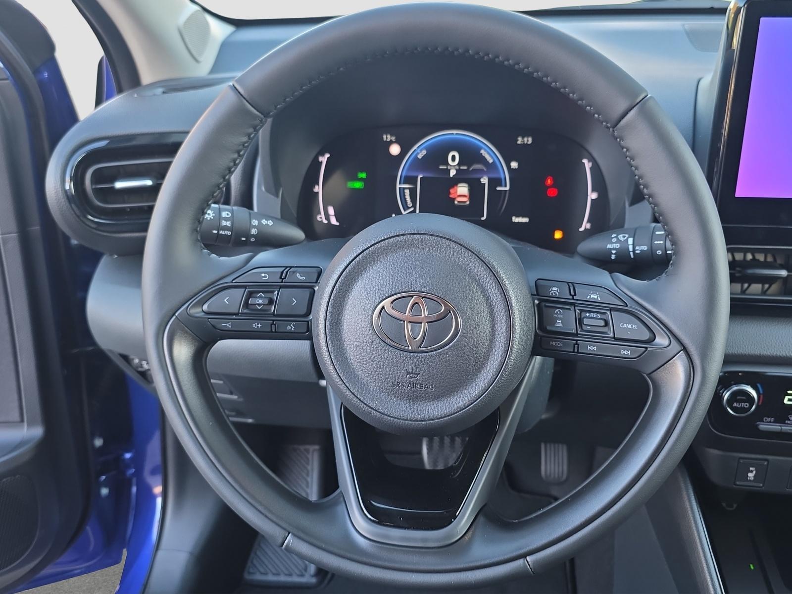 TOYOTA Yaris 1.5 VVT-i HSD Trend-image-13