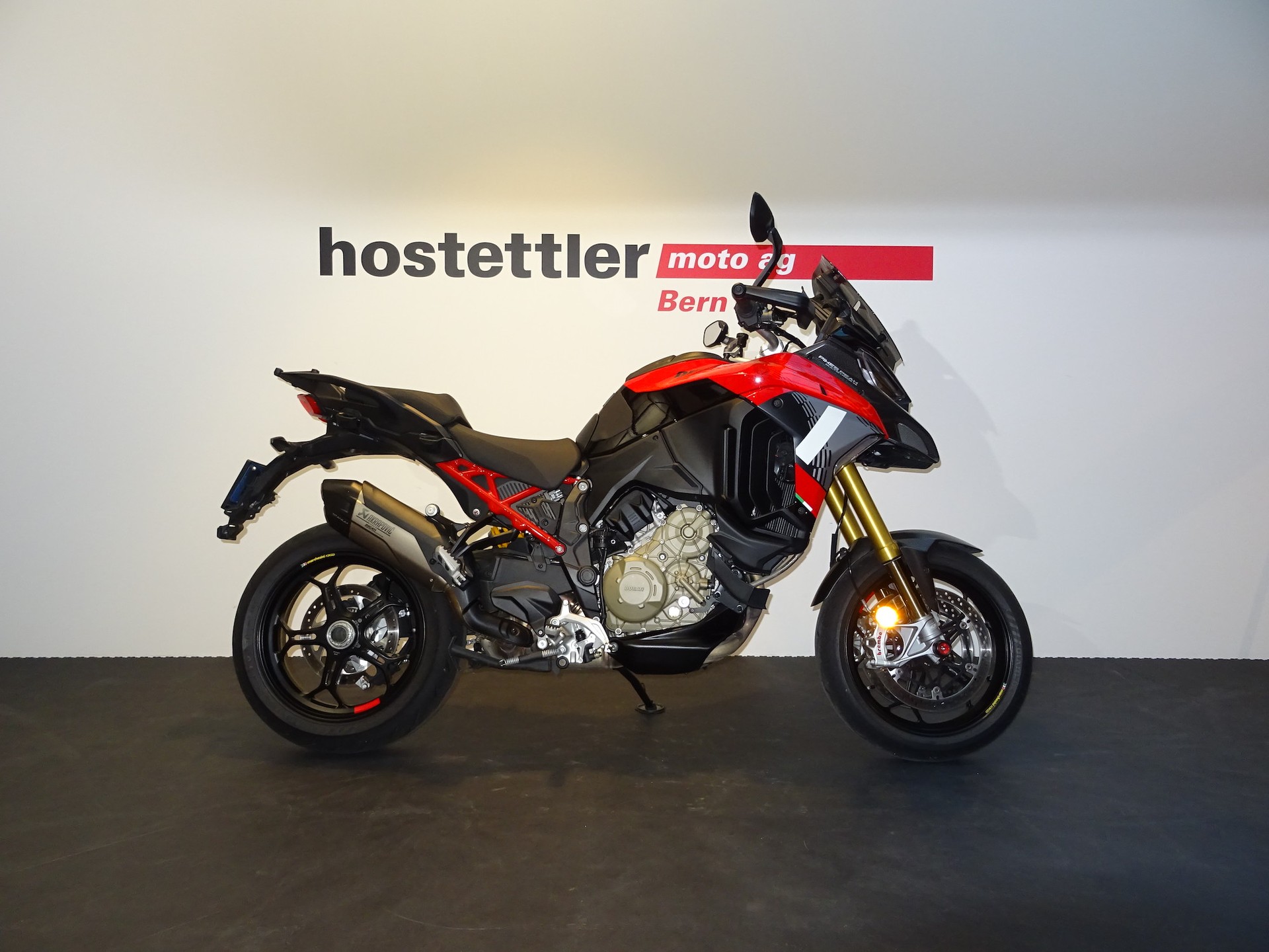 DUCATI Multistrada V4 Pikes Peak-showroom-element-1