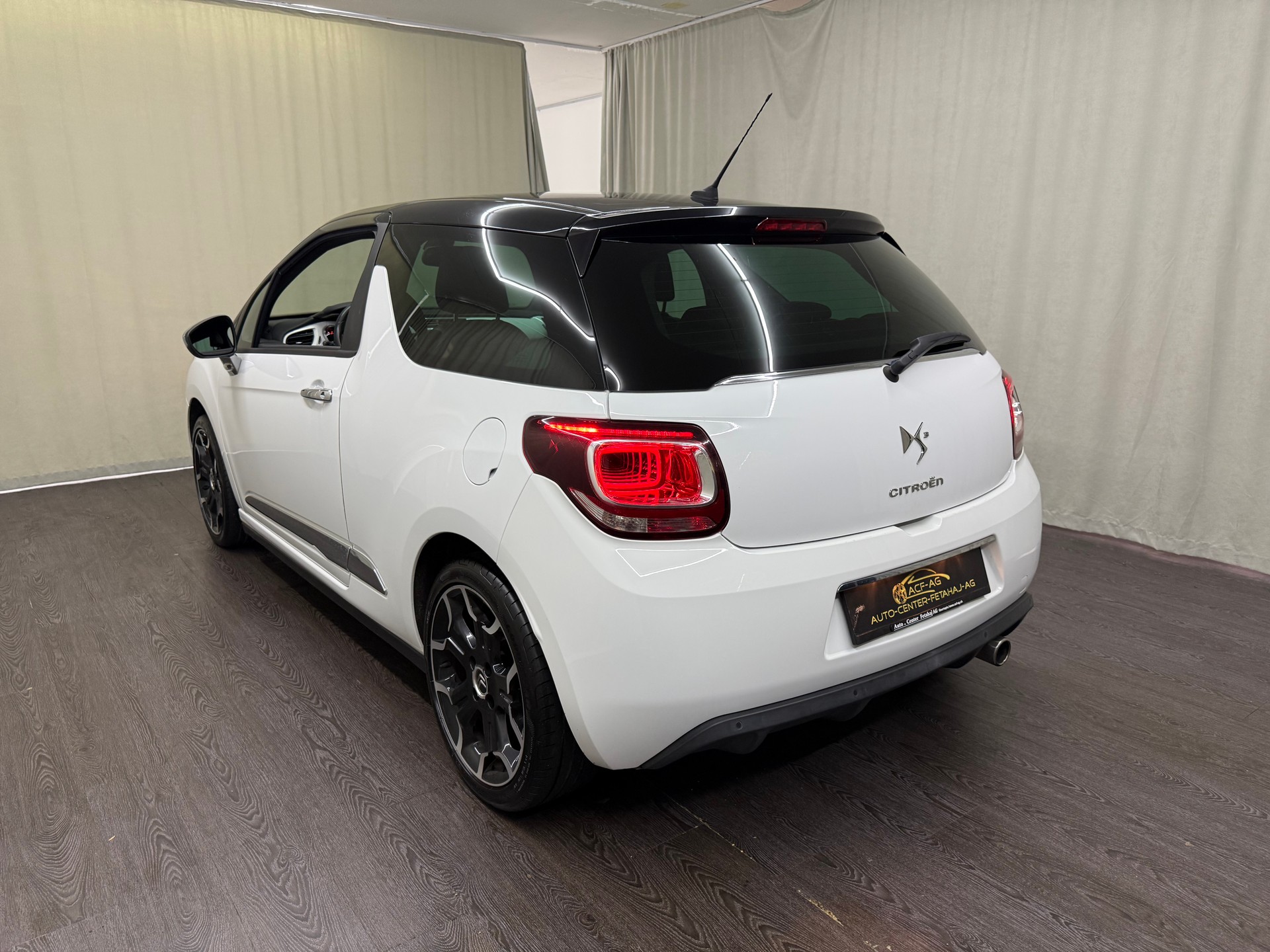 DS AUTOMOBILES DS3 1.6 VTi SO Chic-image-5