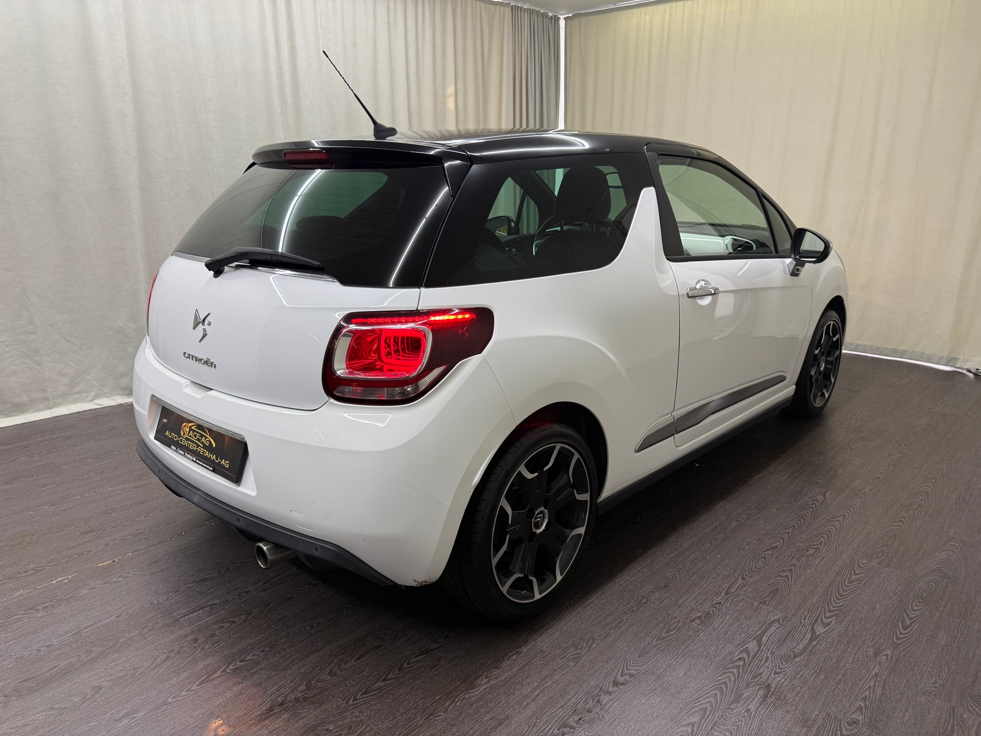 DS AUTOMOBILES DS3 1.6 VTi SO Chic-image-3