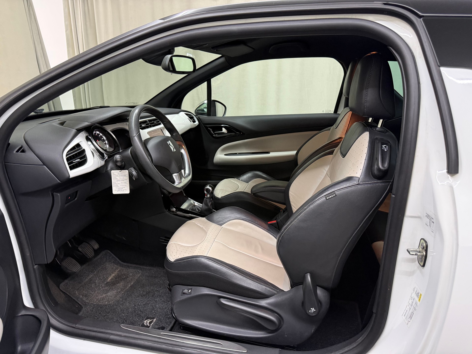 DS AUTOMOBILES DS3 1.6 VTi SO Chic-image-6