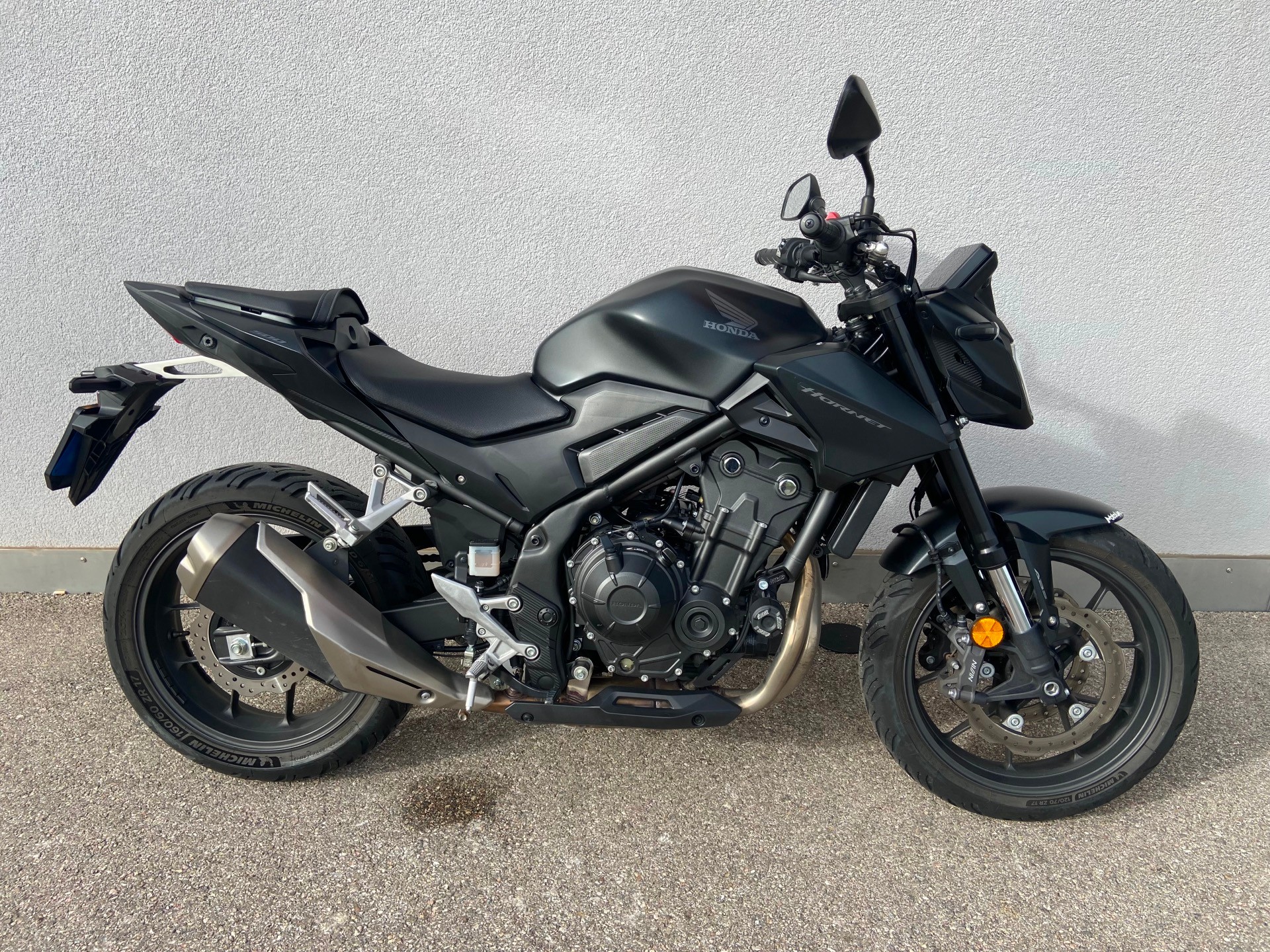 HONDA CB 500 Hornet-showroom-element-1