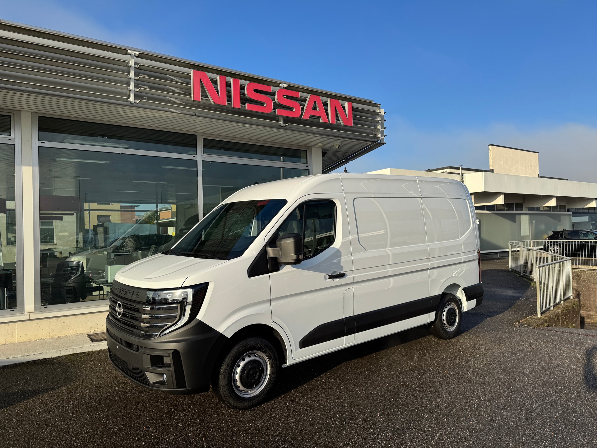 NISSAN Interstar dCi 150 3.5 L2H2 Acenta-image-1
