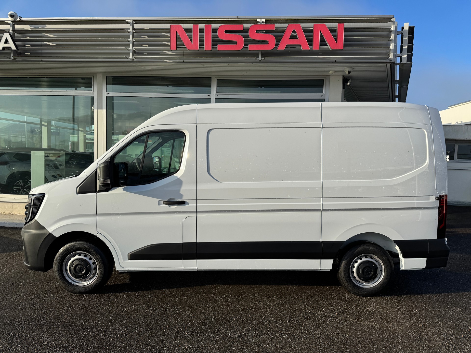 NISSAN Interstar dCi 150 3.5 L2H2 Acenta-image-2