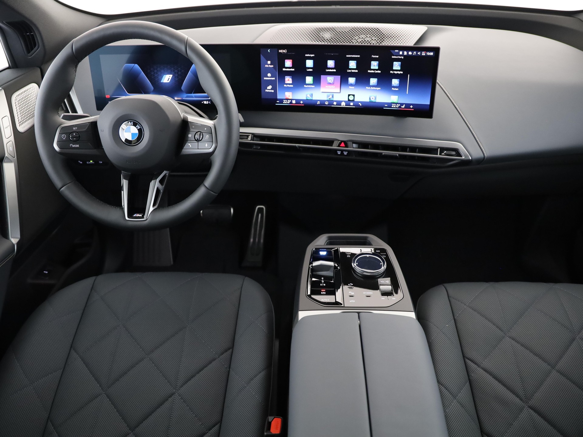 BMW iX xDrive60-image-4