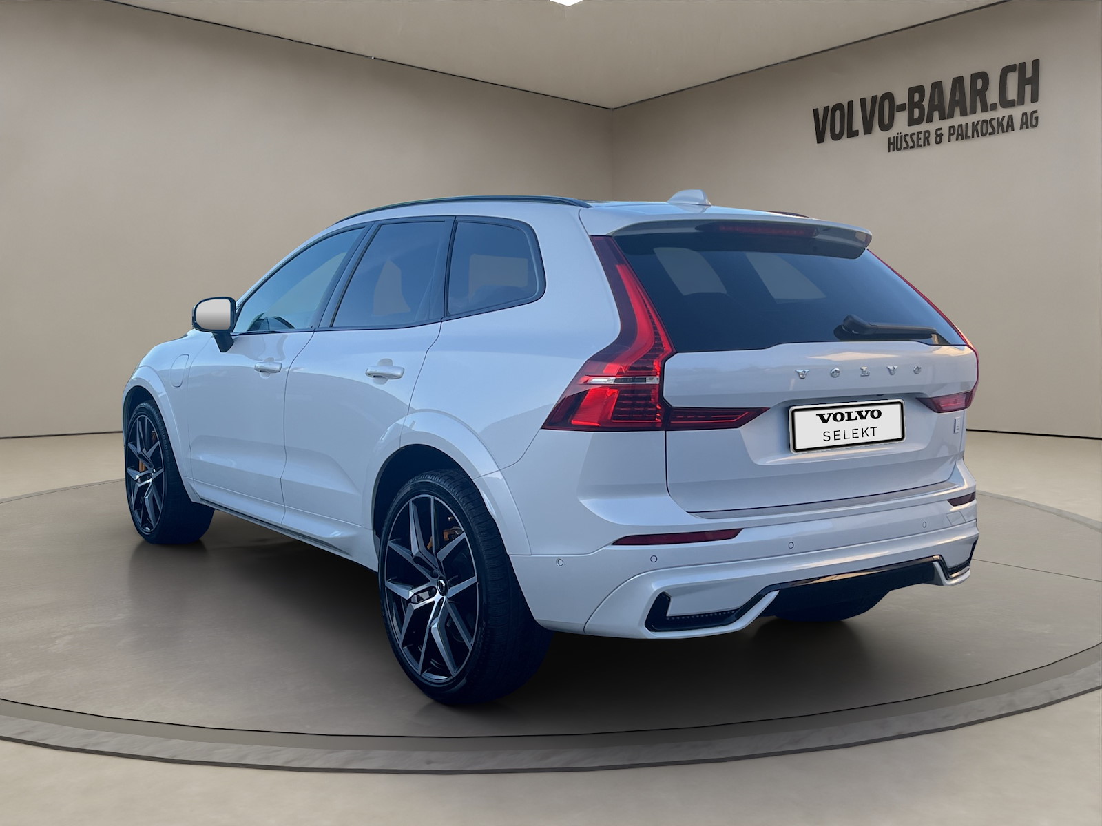 VOLVO XC60 2.0 T8 TE Polestar eAWD-image-3