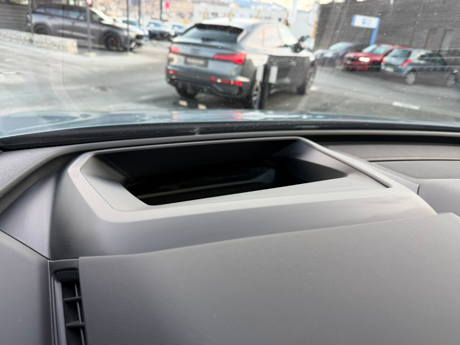 AUDI Q4 Sportback e-tron 50 quattro-image-13