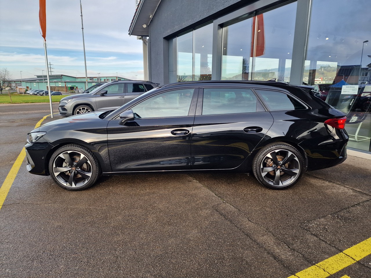 CUPRA LEON ST 1.5 eTSI DSG-showroom-element-2