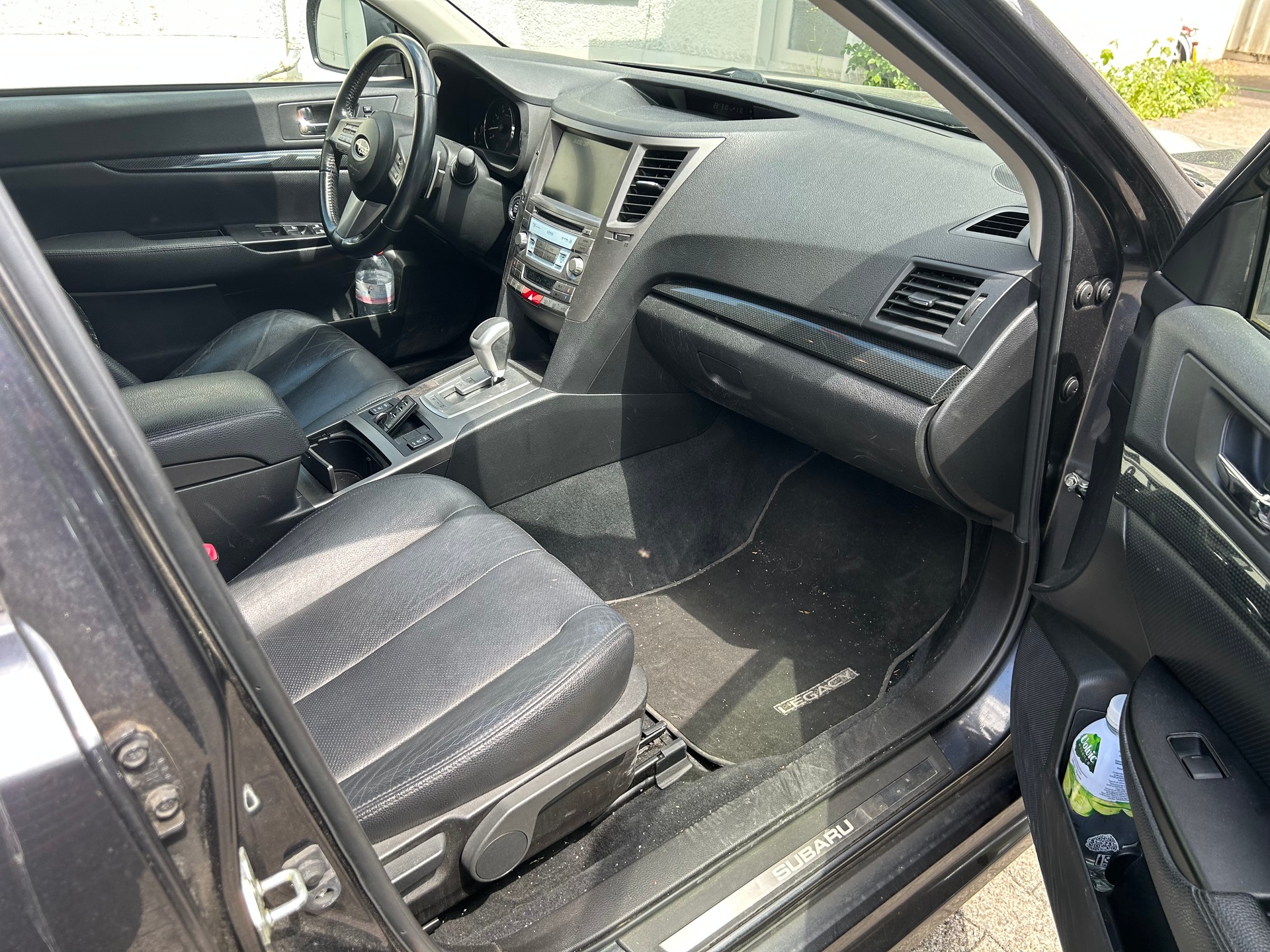 SUBARU Legacy 2.5i Limited S AWD Lineartronic-image-14