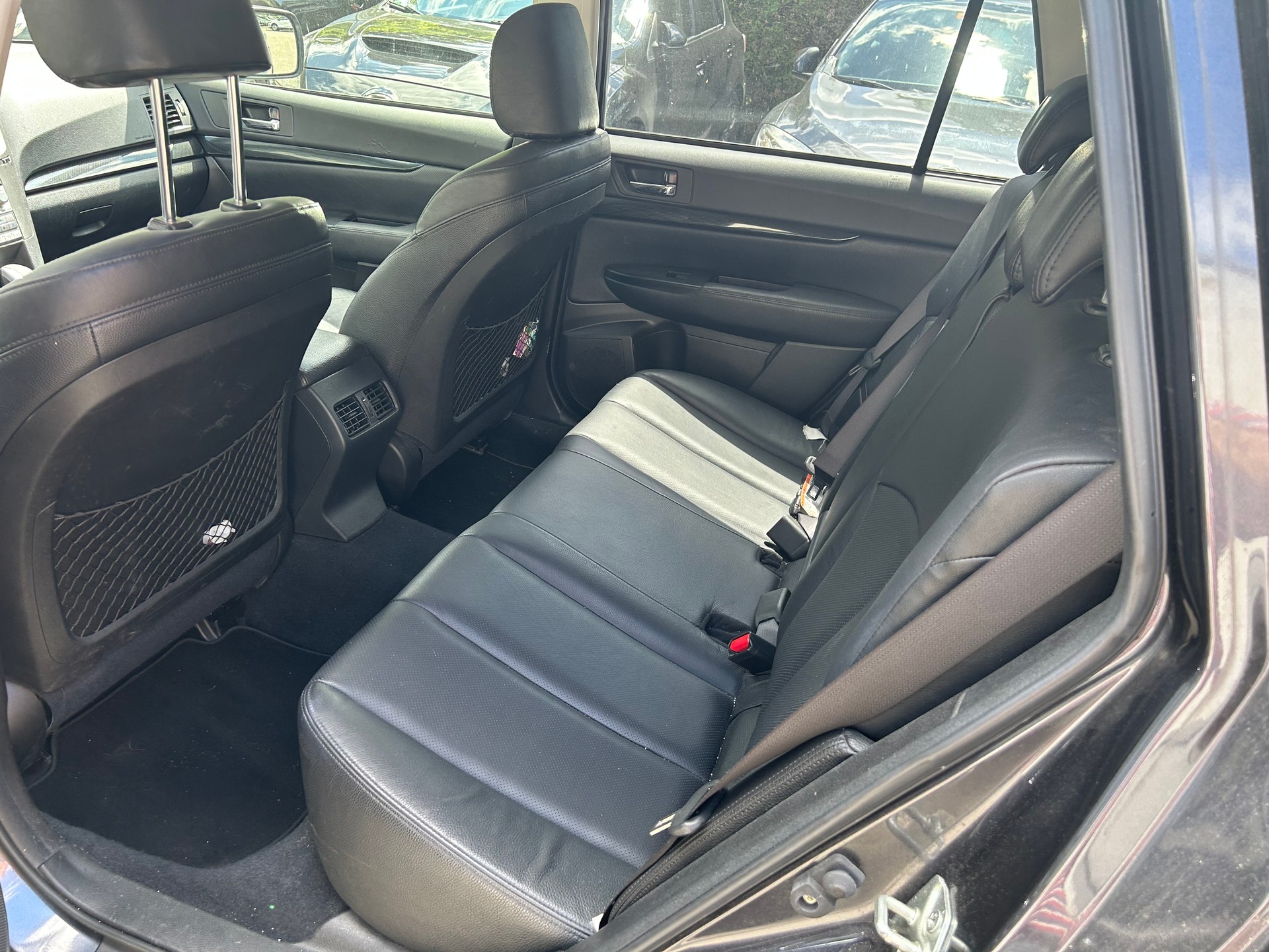 SUBARU Legacy 2.5i Limited S AWD Lineartronic-image-13