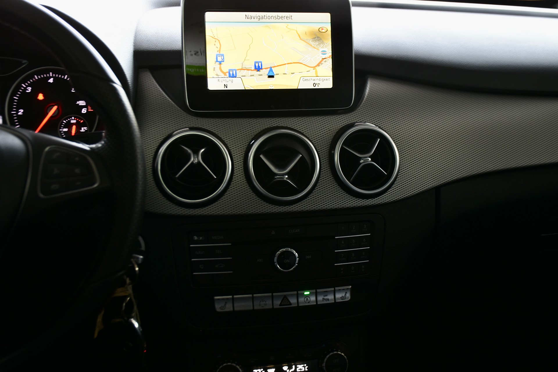 MERCEDES-BENZ B 200 CDI Urban 7G-DCT-image-11