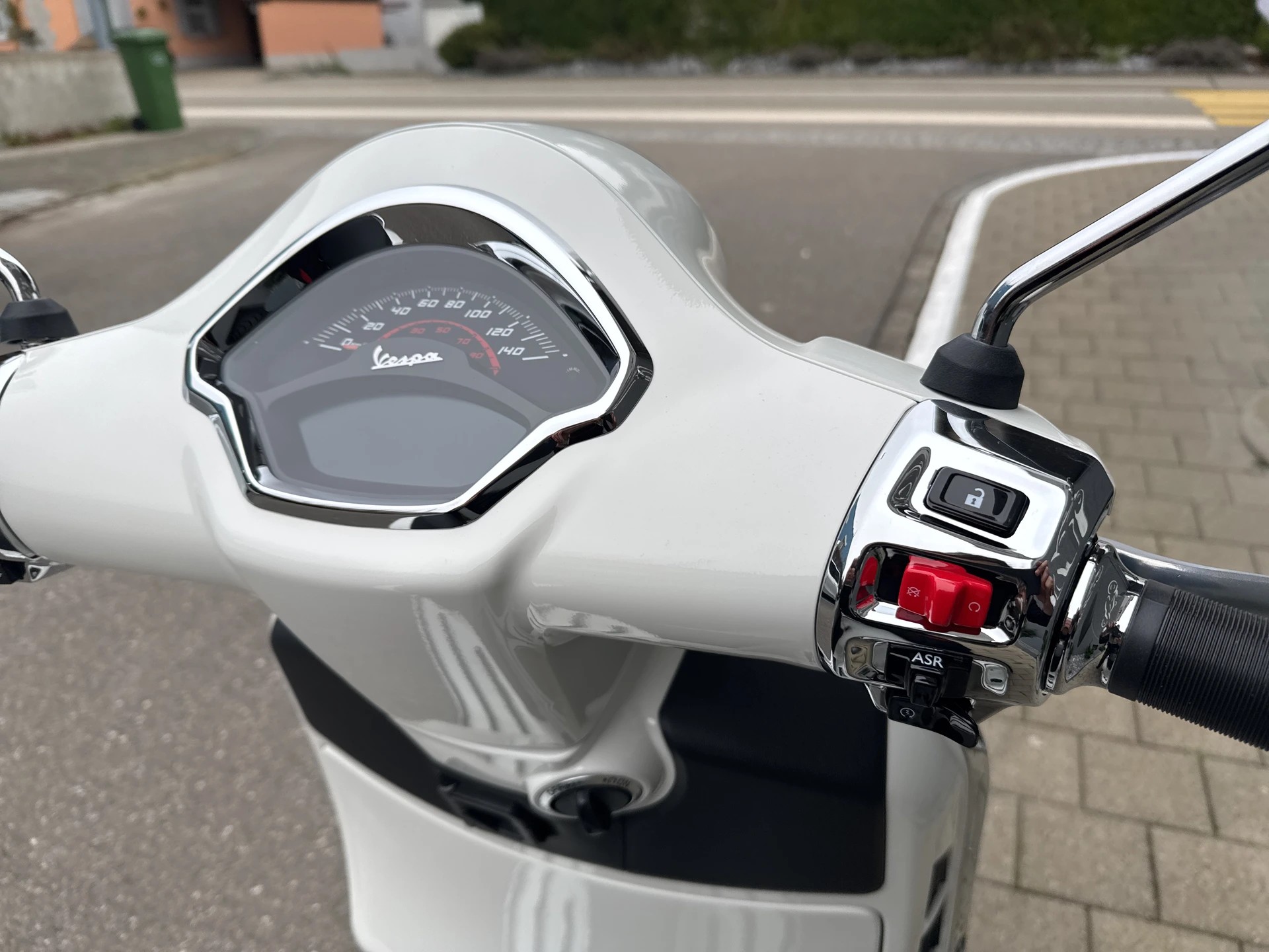 PIAGGIO Vespa GTS 310 Super RST E5+-image-4