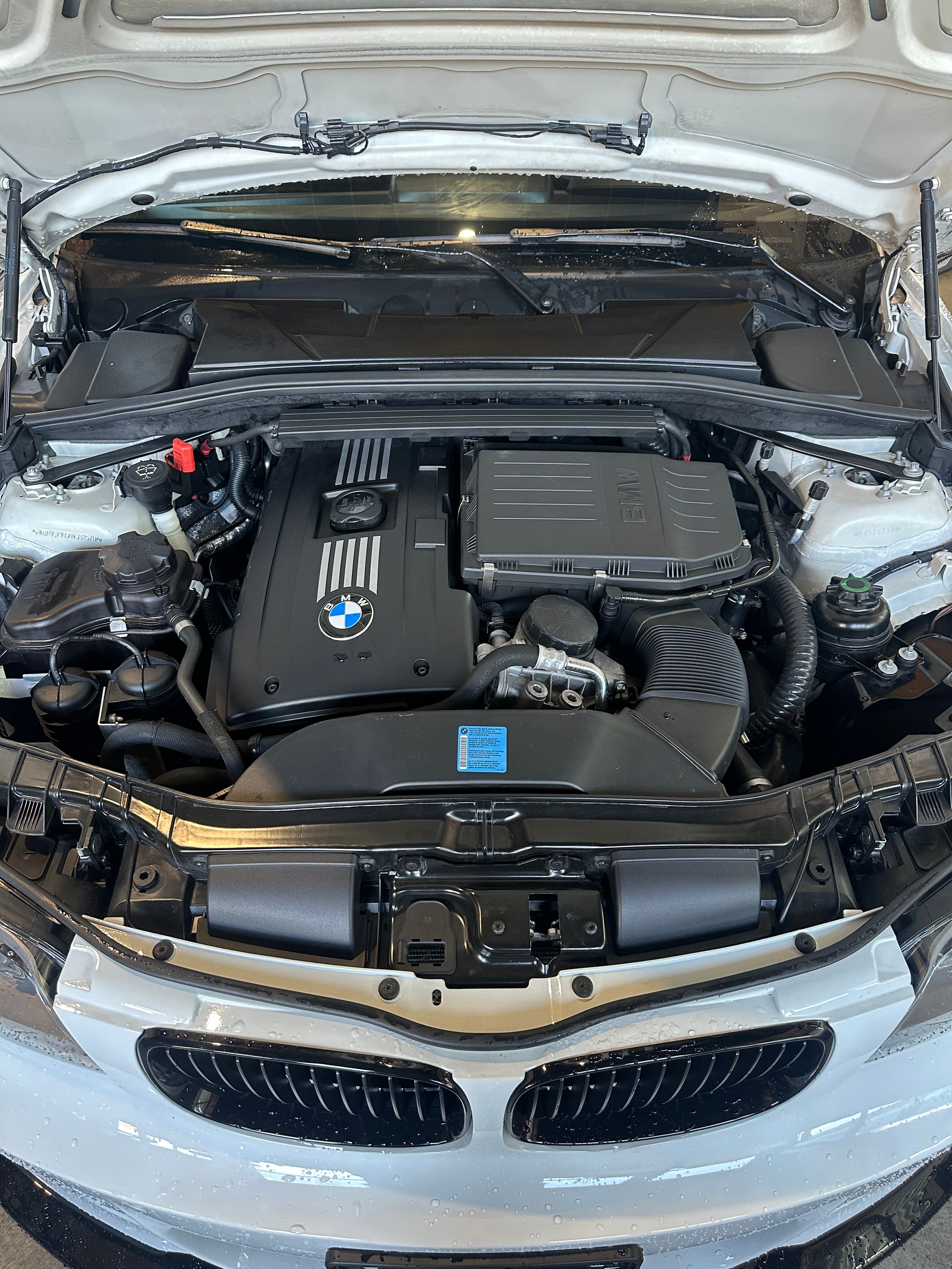 BMW 135i Coupé-image-7