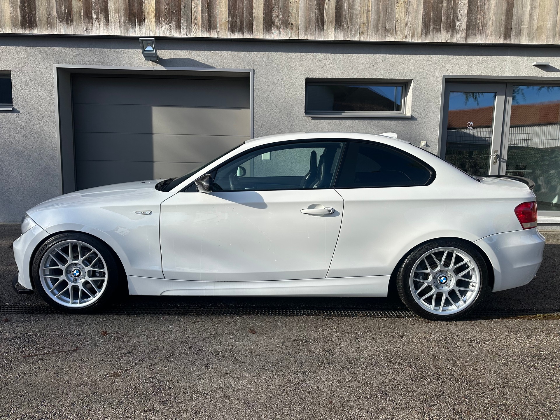 BMW 135i Coupé-image-6