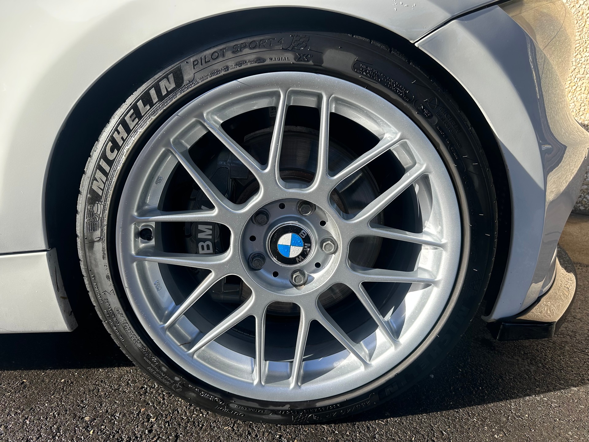 BMW 135i Coupé-image-15