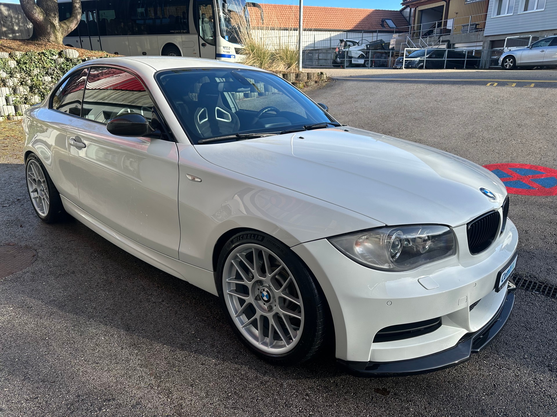 BMW 135i Coupé-image-2
