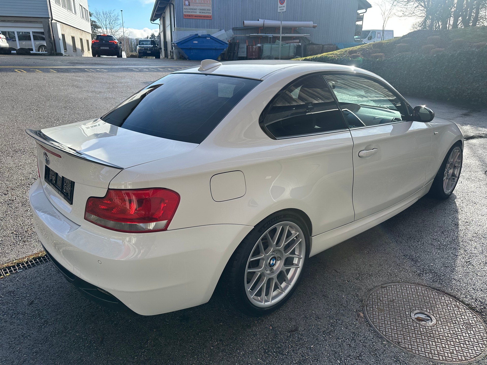 BMW 135i Coupé-image-4