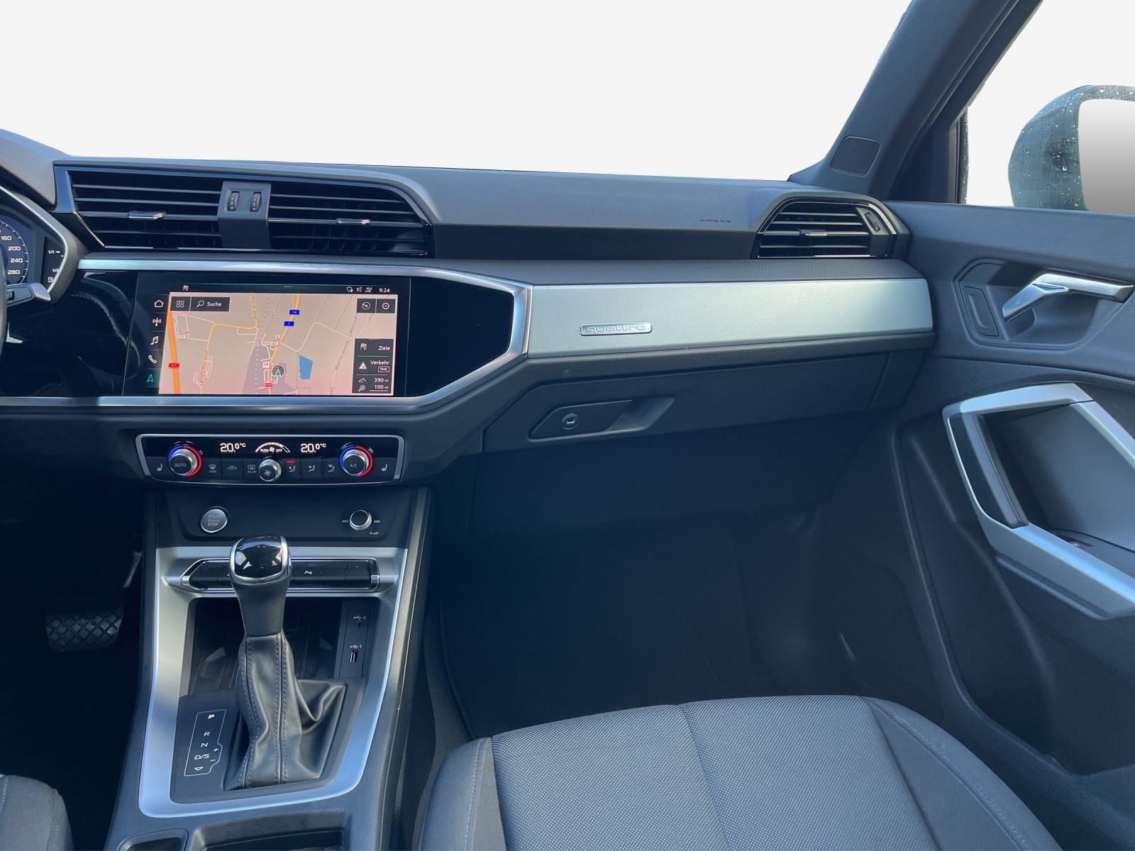 AUDI Q3 40 TDI advanced quattro S-tronic-image-10