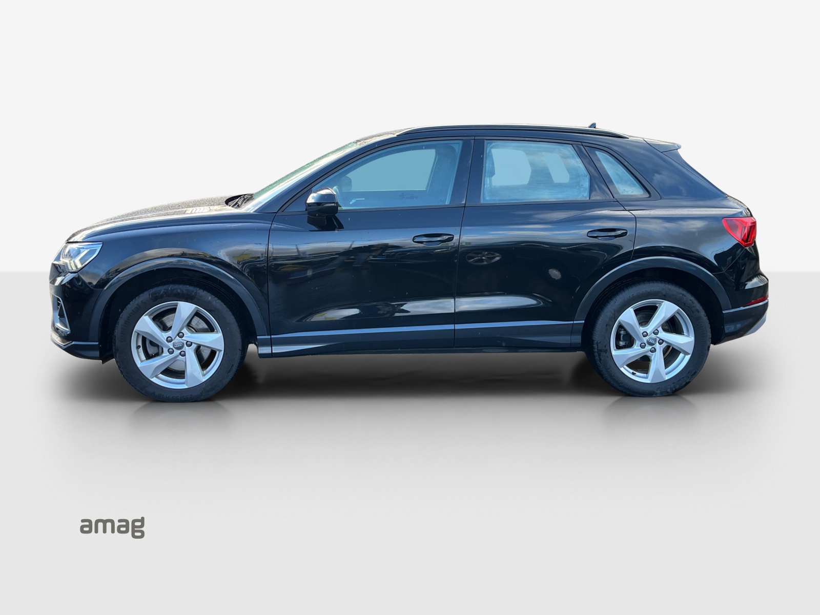 AUDI Q3 40 TDI advanced quattro S-tronic-image-1