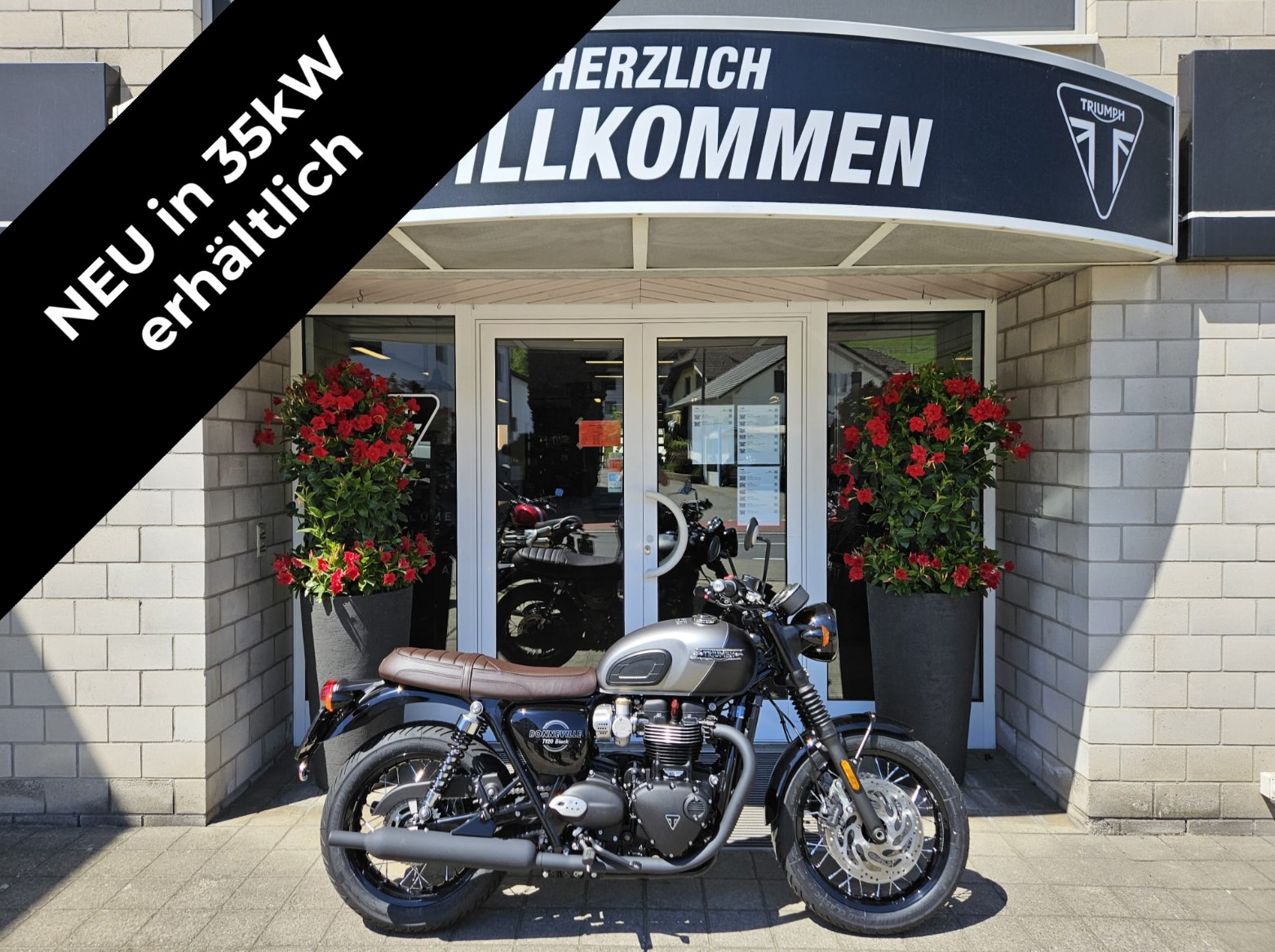 TRIUMPH Bonneville T120 Black