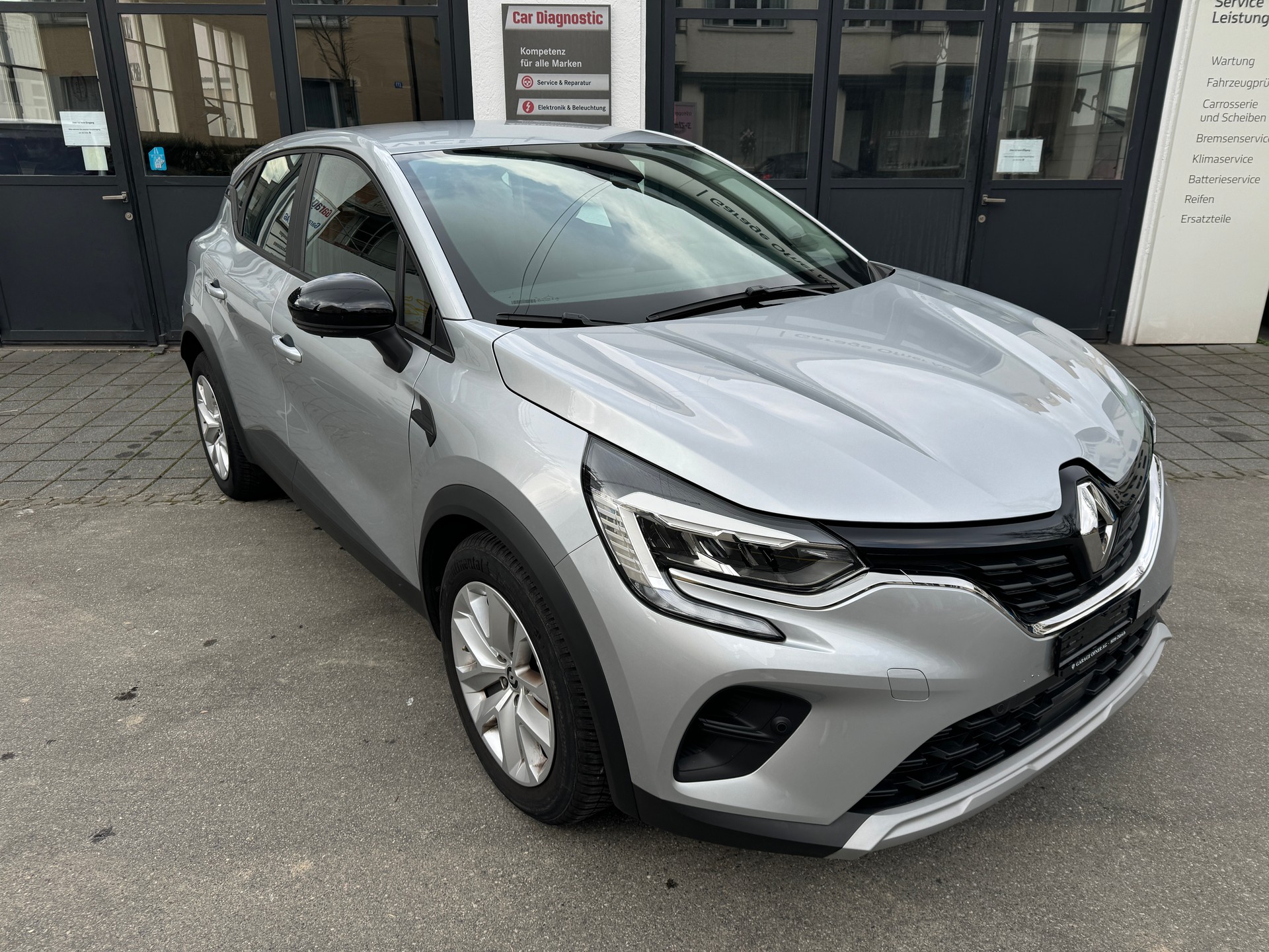 RENAULT Captur 1.3 TCe Techno EDC-image-0