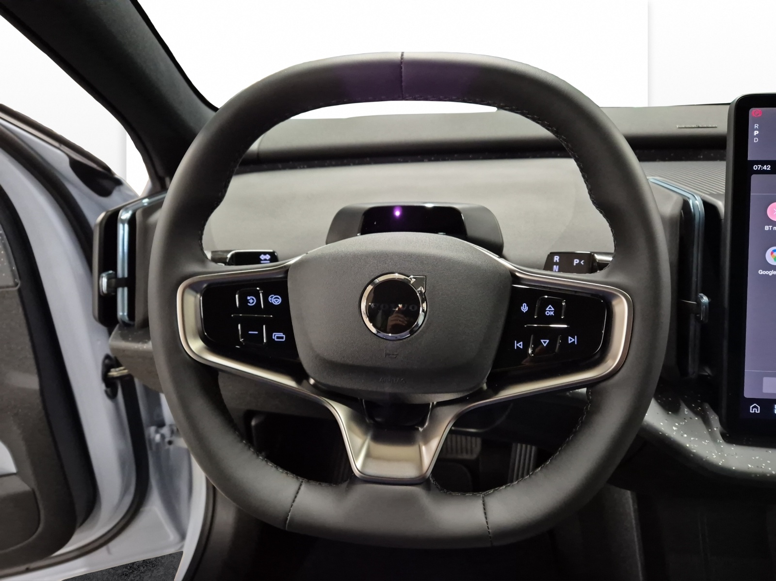 VOLVO EX30 E60 Twin Ultra Performance AWD-image-9