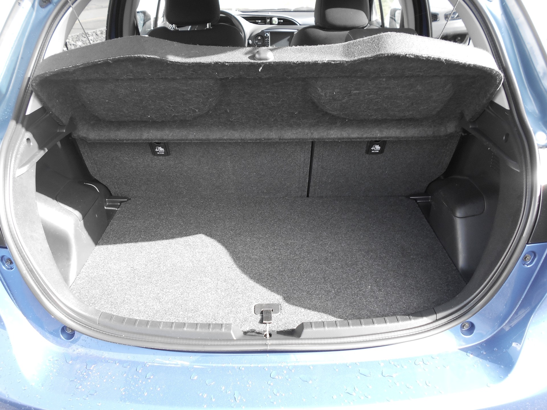 TOYOTA Yaris 1.5 VVT-i Hybrid Style e-CVT-image-10