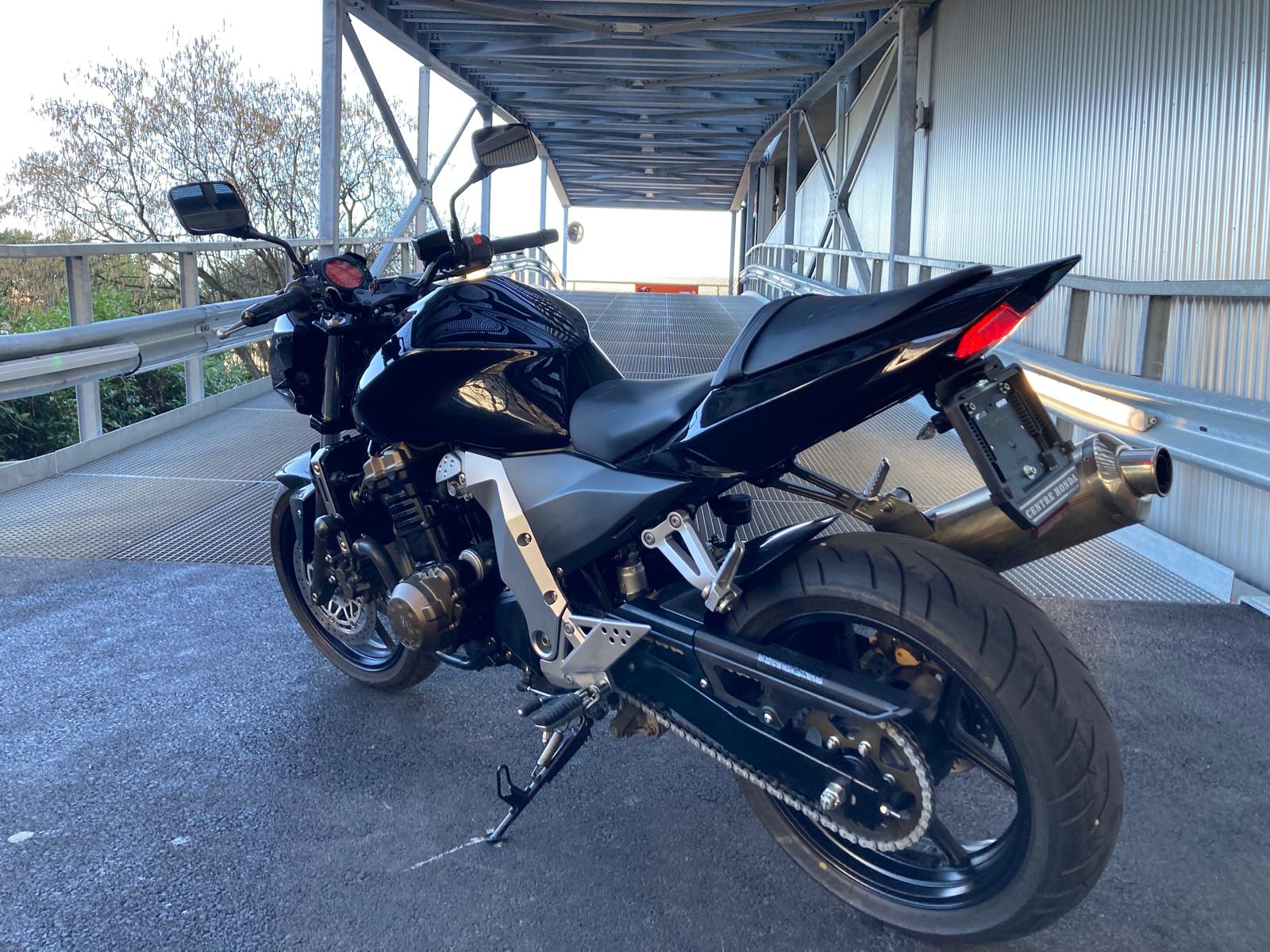 KAWASAKI Z 750-showroom-element-3