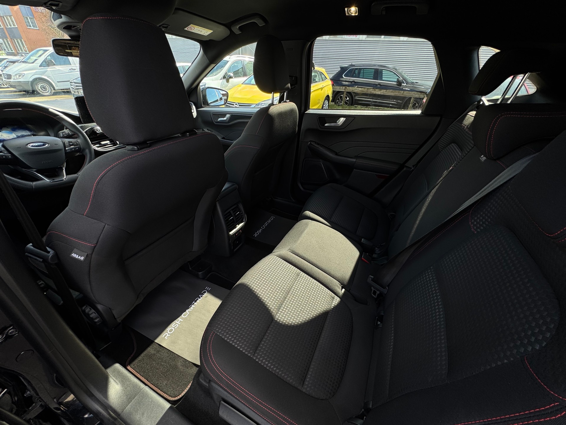 FORD Kuga 2.5 PHEV ST-Line 2WD-image-9