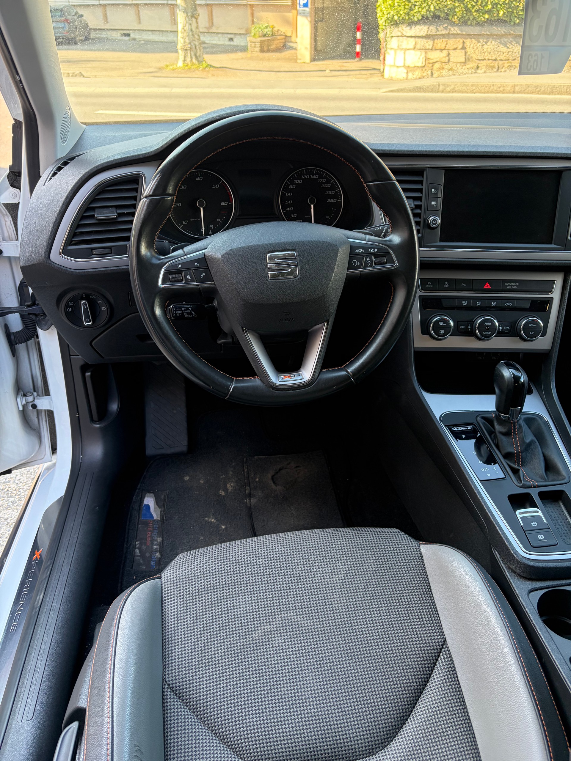 SEAT Leon ST 2.0 TDI X-Perience 4Drive DSG-image-6