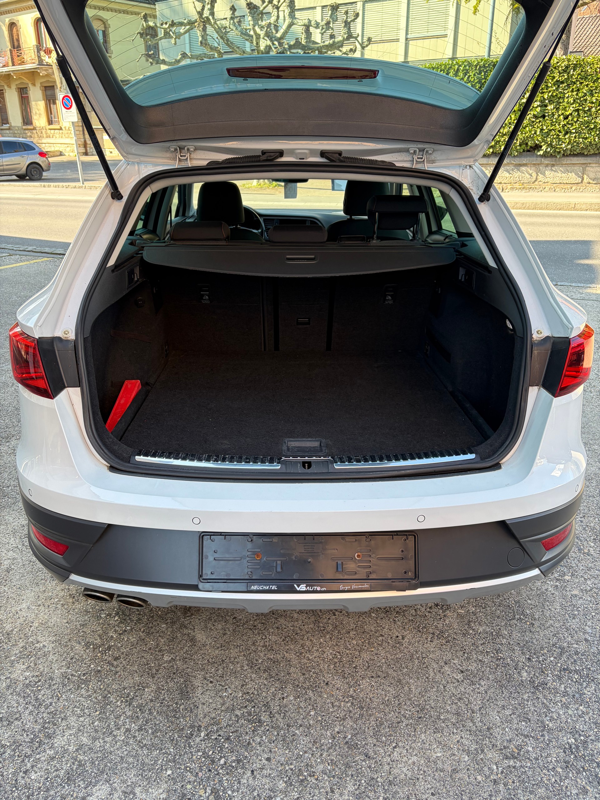 SEAT Leon ST 2.0 TDI X-Perience 4Drive DSG-image-9