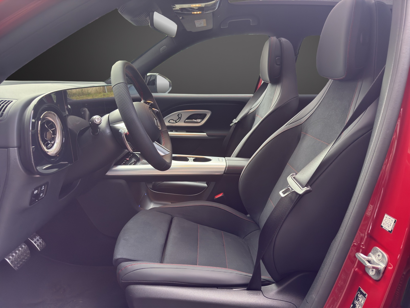 MERCEDES-BENZ GLB 350 4MATIC with EQ Technology-image-9