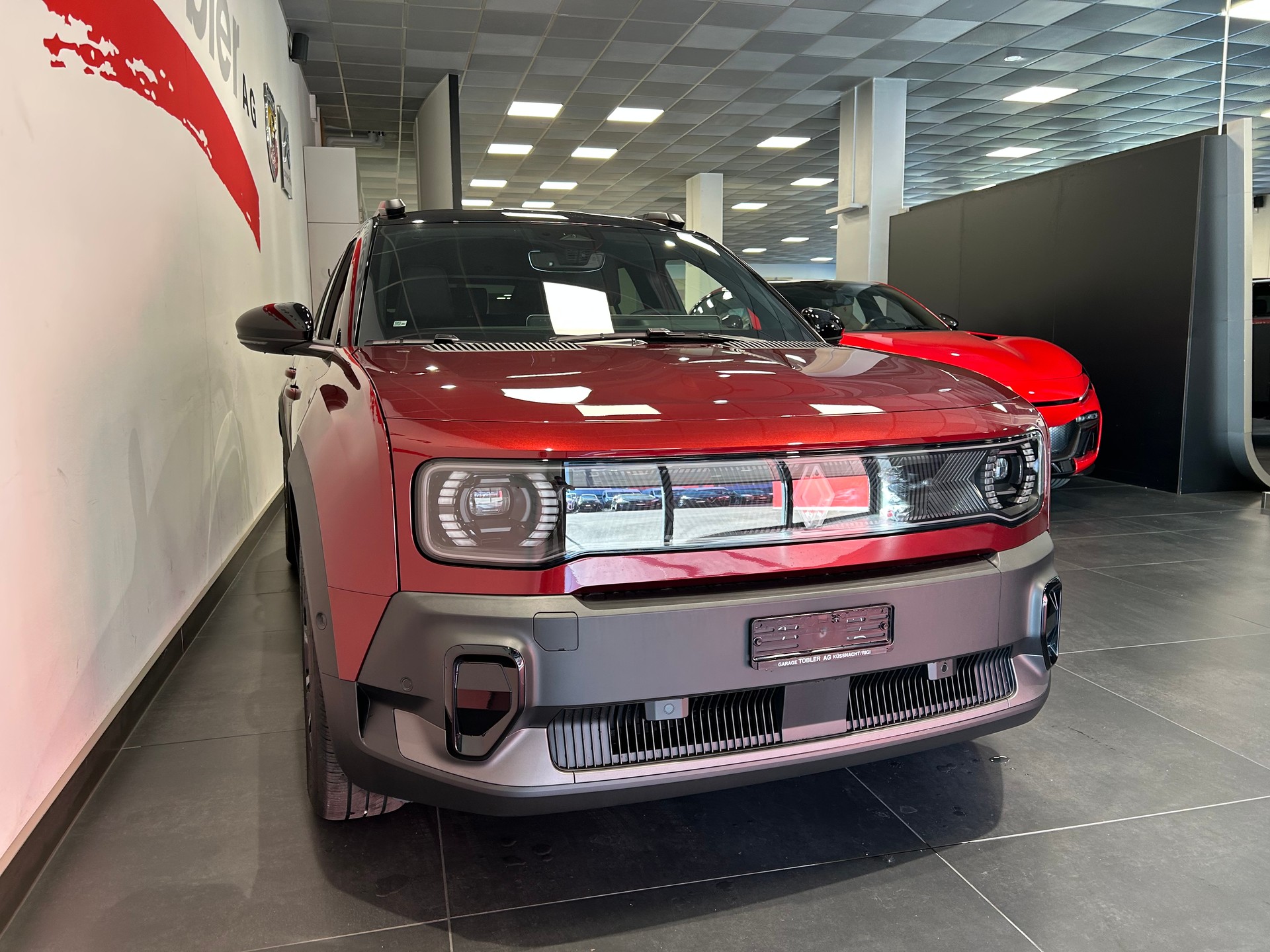 RENAULT R4 E-Tech Comfort Range 52 kWh Iconic-image-4