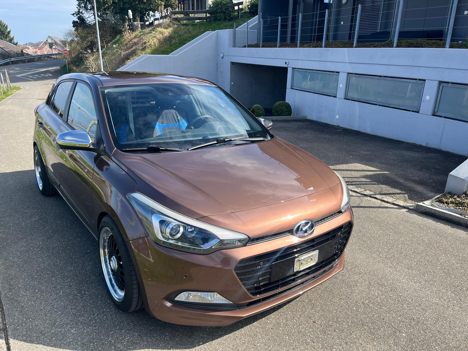 HYUNDAI i20 1.0 T-GDi Amplia-image-1